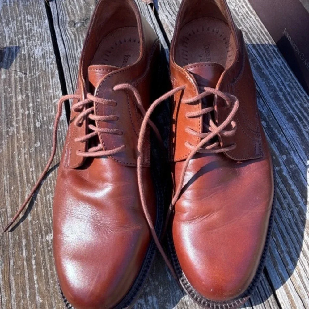 Johnston & Murphy shoe versatile oxford